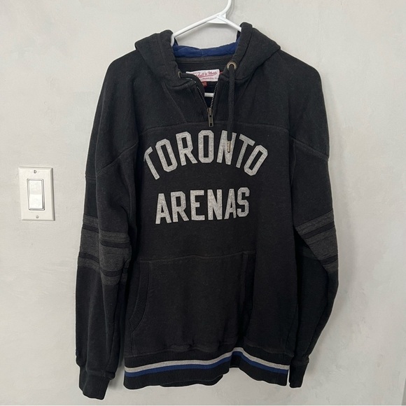 Mitchell & Ness Toronto Arenas Hoodie​​​​​​​​​​​​​​​​​​​​​​​​​​ - Picture 1 of 3
